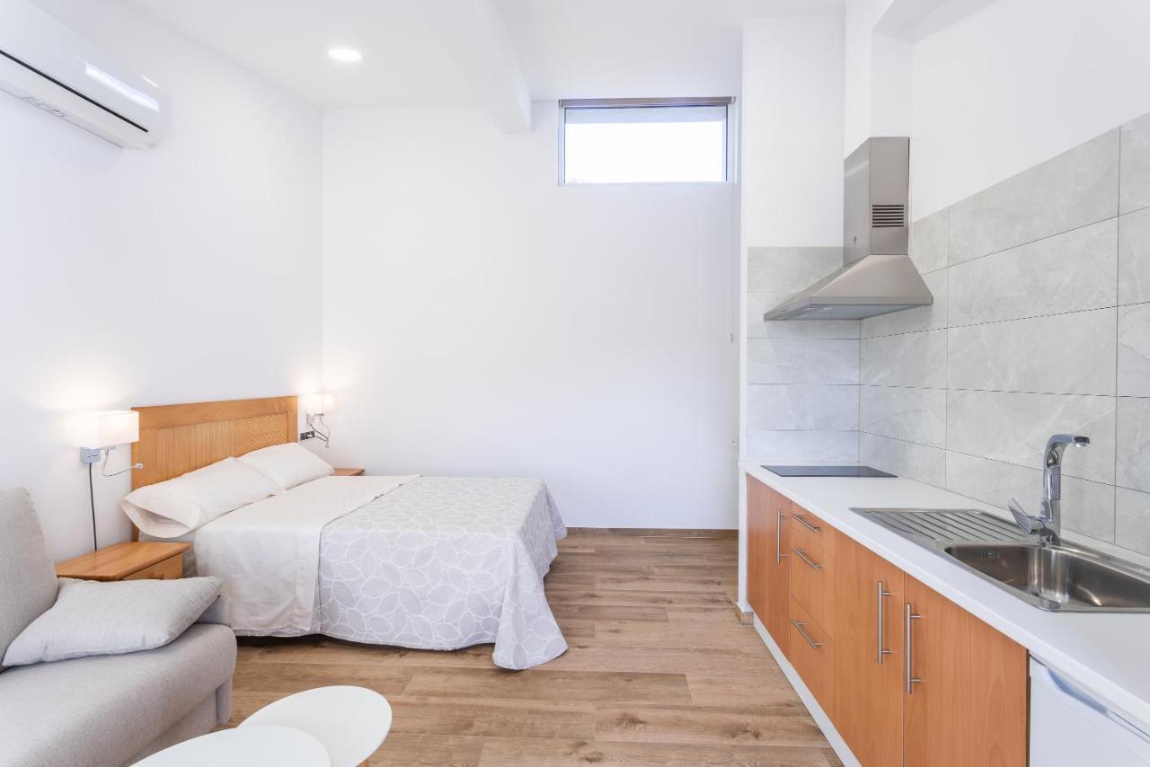 Hotel Donas E Cabaleiros Boqueixon Ngoại thất bức ảnh